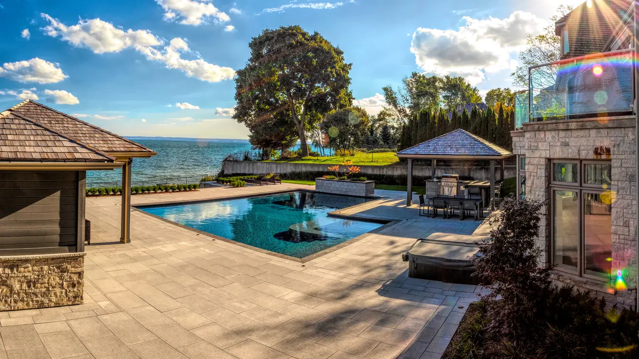 Outdoor living space and hardscaping in Ancaster, Ontario